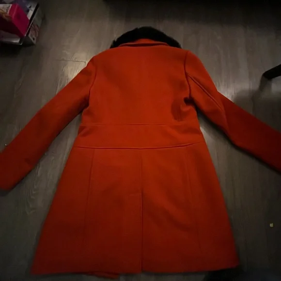 Women's Orange Toggle Coat with Faux Fur Collar - Picture 4 of 8